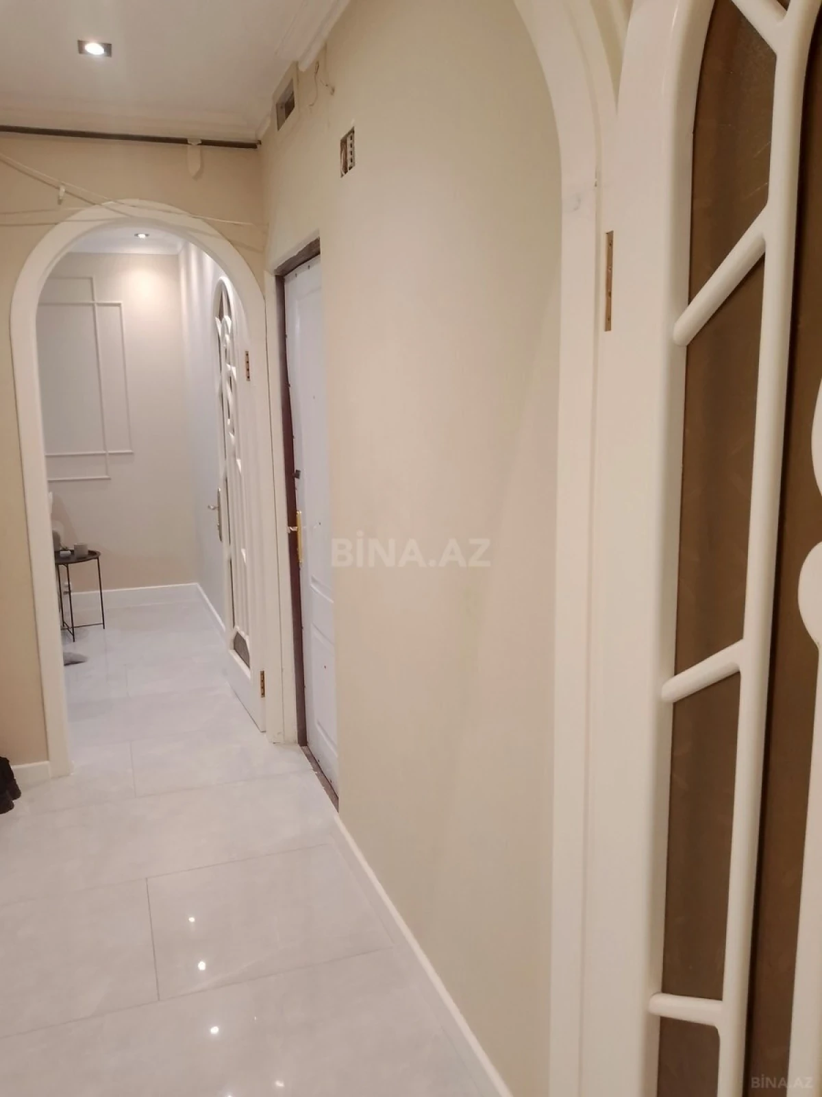 Kirayə verilir 2 otaqlı mənzil 55 m²