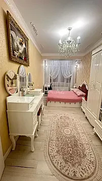 Satılır 4 otaqlı mənzil 148 m²