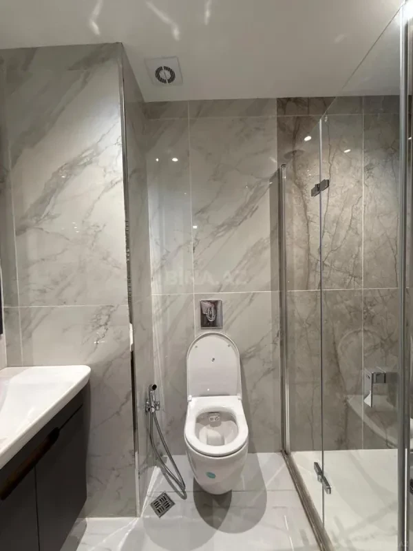 Kirayə verilir 2 otaqlı mənzil 55 m²