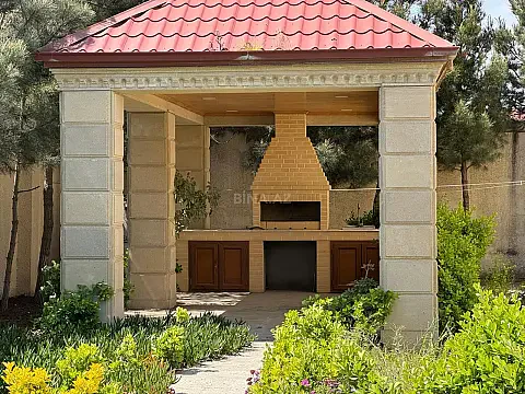 Satılır 4 otaqlı həyət evi 250 m²