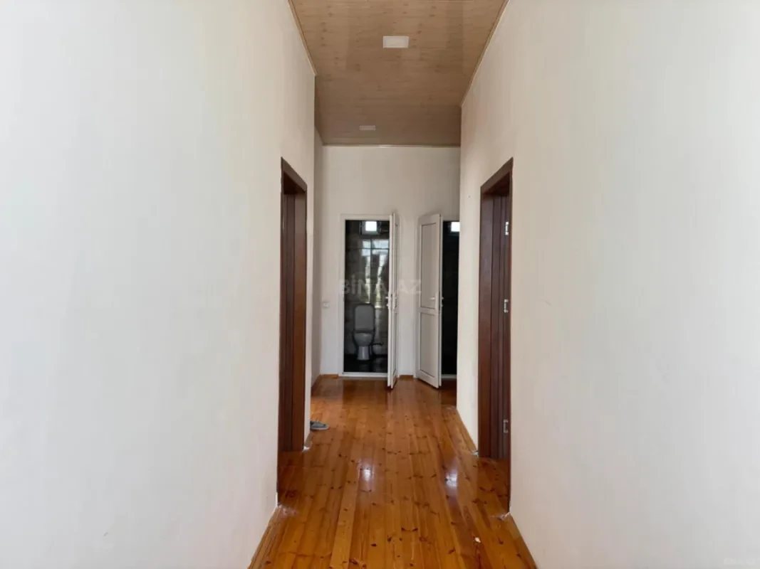 Satılır 4 otaqlı həyət evi 250 m²