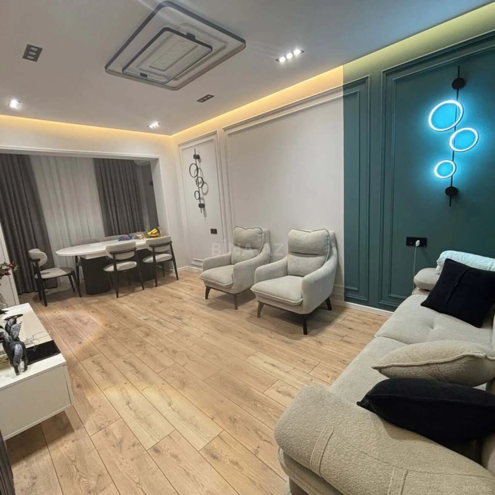 Satılır 5 otaqlı mənzil 110 m²
