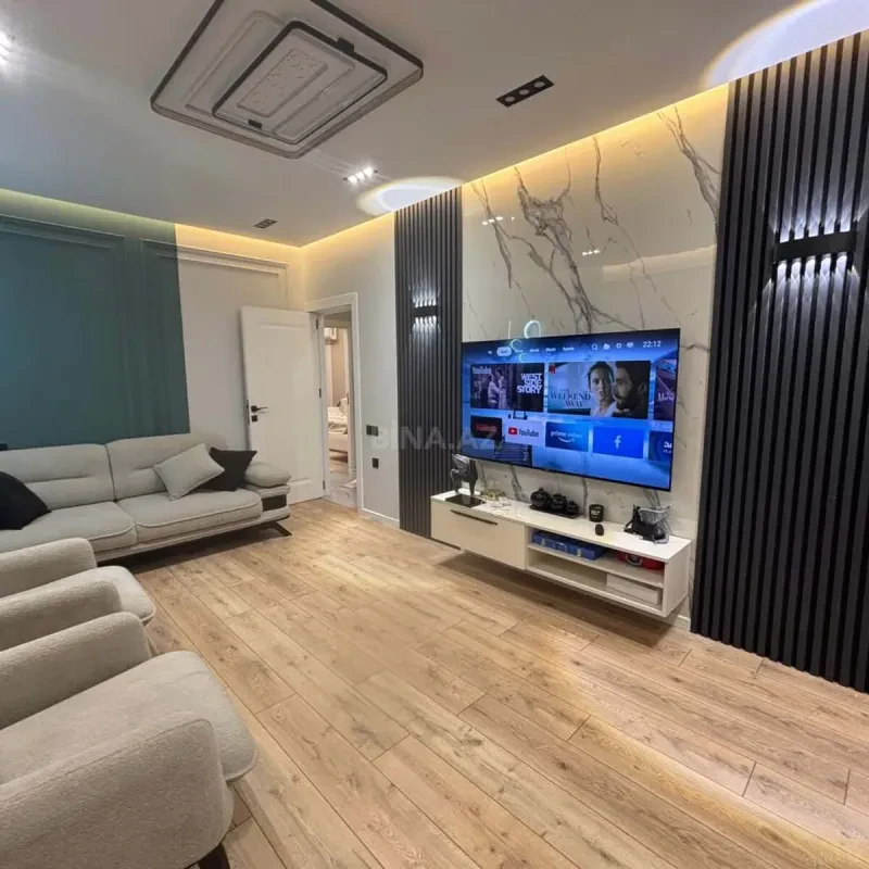 Satılır 5 otaqlı mənzil 110 m²