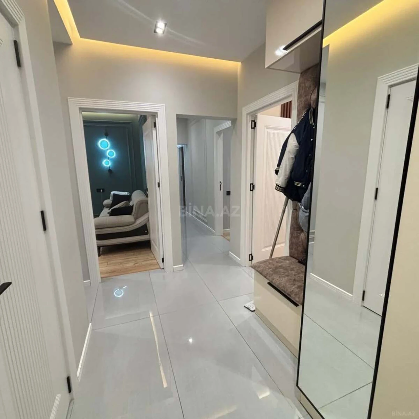 Satılır 5 otaqlı mənzil 110 m²