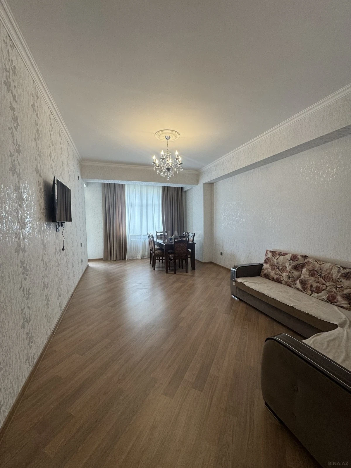 Kirayə verilir 3 otaqlı mənzil 120 m²