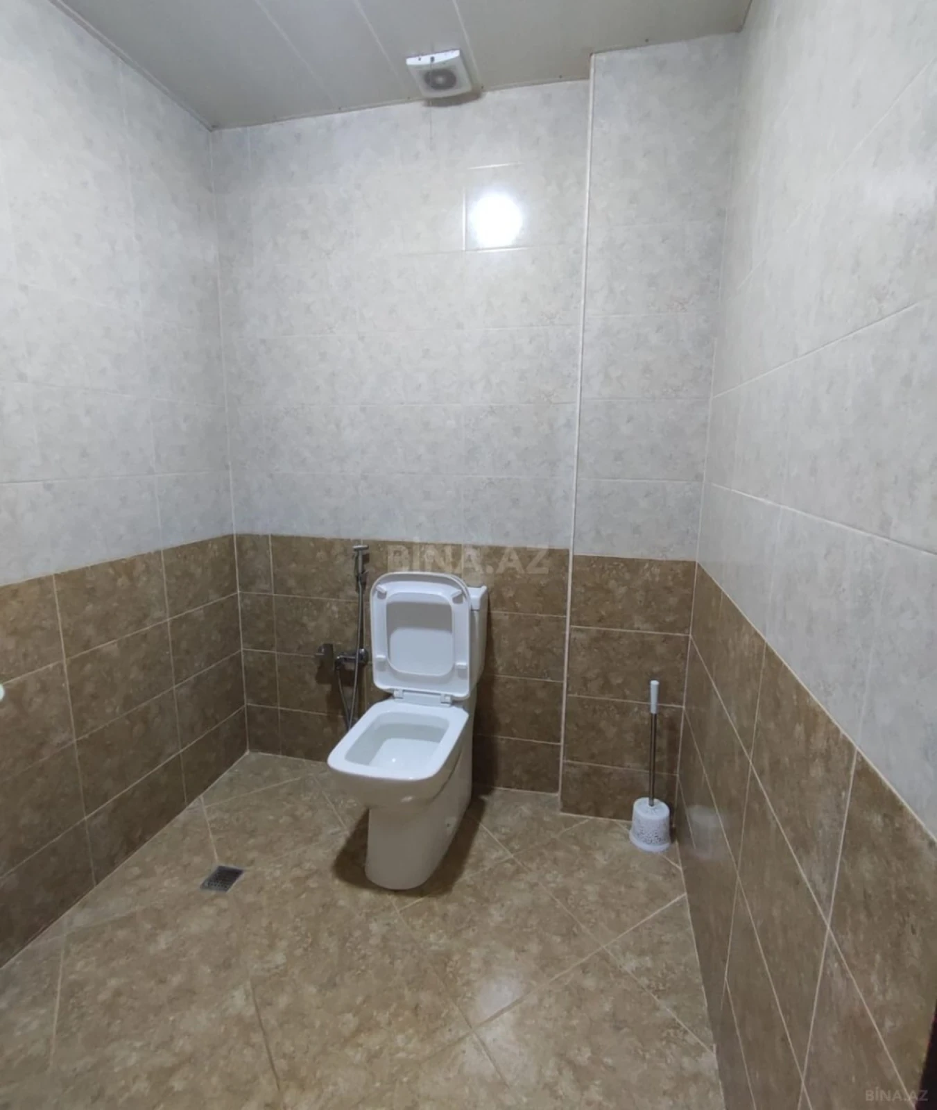 Kirayə verilir 3 otaqlı mənzil 130 m²