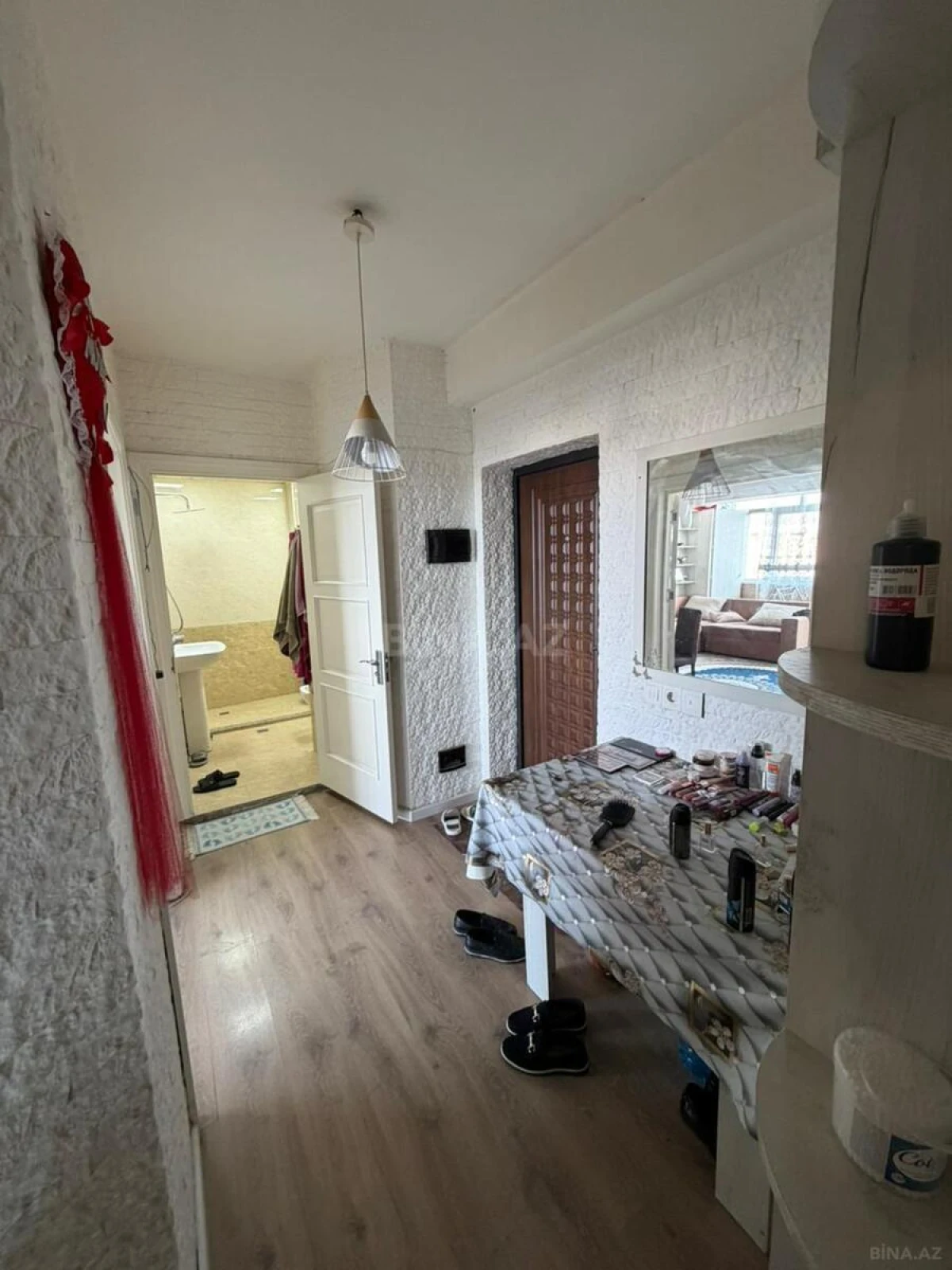 Satılır 2 otaqlı mənzil 65 m²