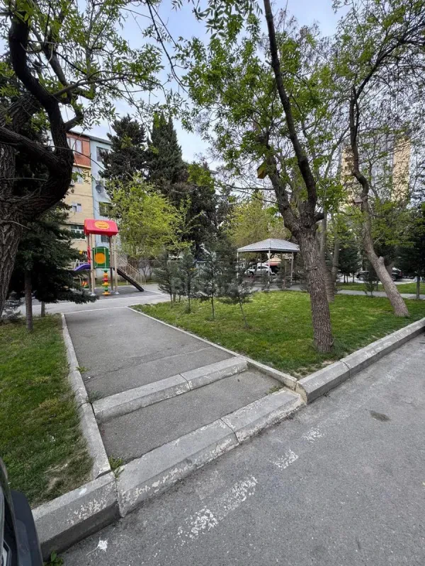 Satılır 2 otaqlı mənzil 46 m²