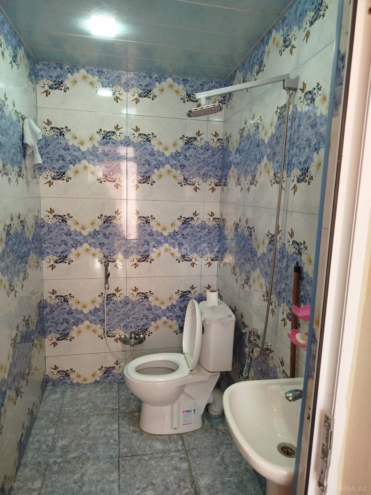 Satılır 6 otaqlı həyət evi 160 m²