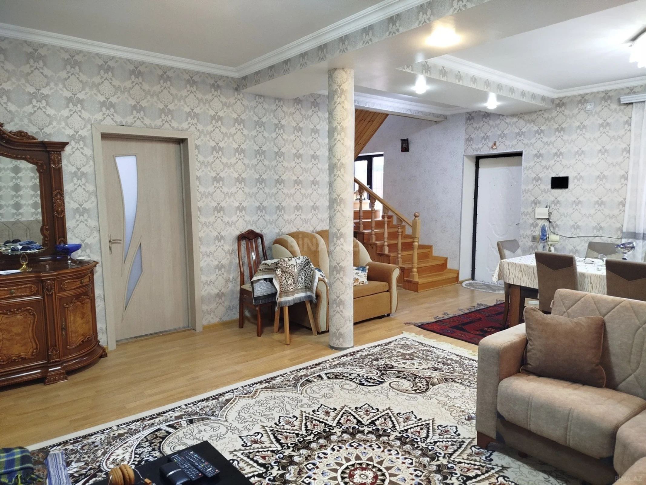 Satılır 6 otaqlı həyət evi 160 m²