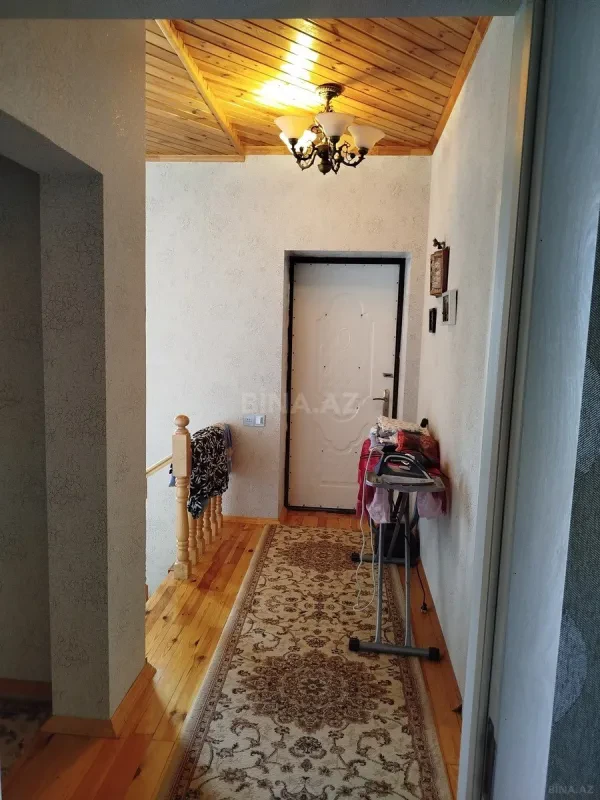 Satılır 6 otaqlı həyət evi 160 m²