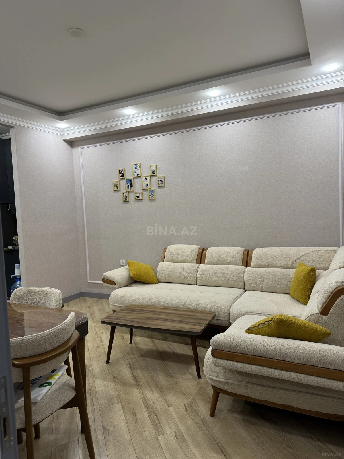 Satılır 2 otaqlı mənzil 67 m²