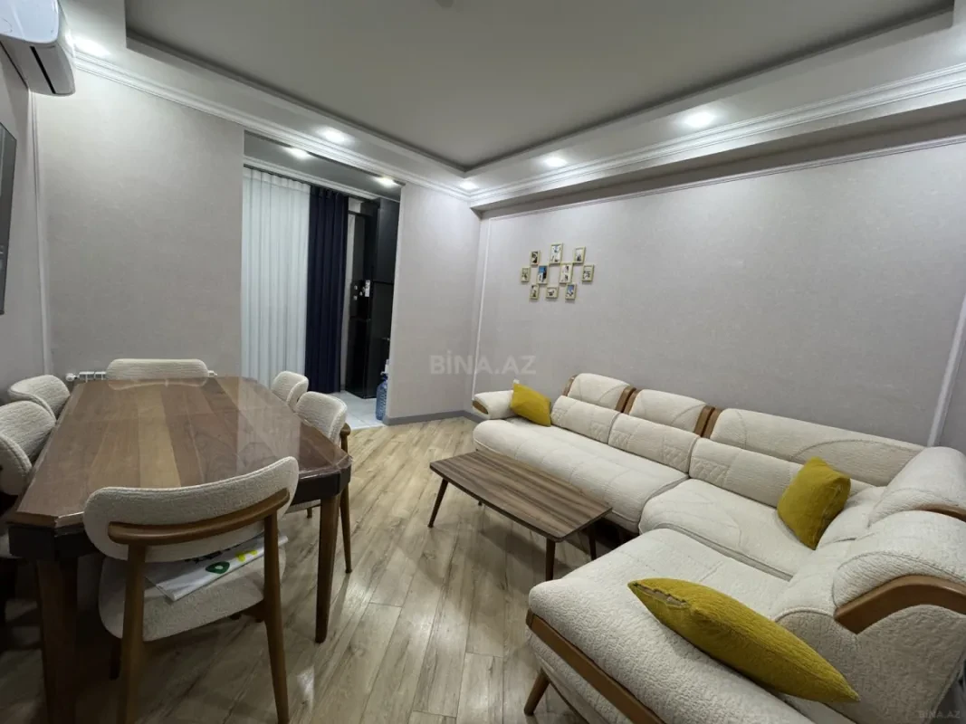 Satılır 2 otaqlı mənzil 67 m²