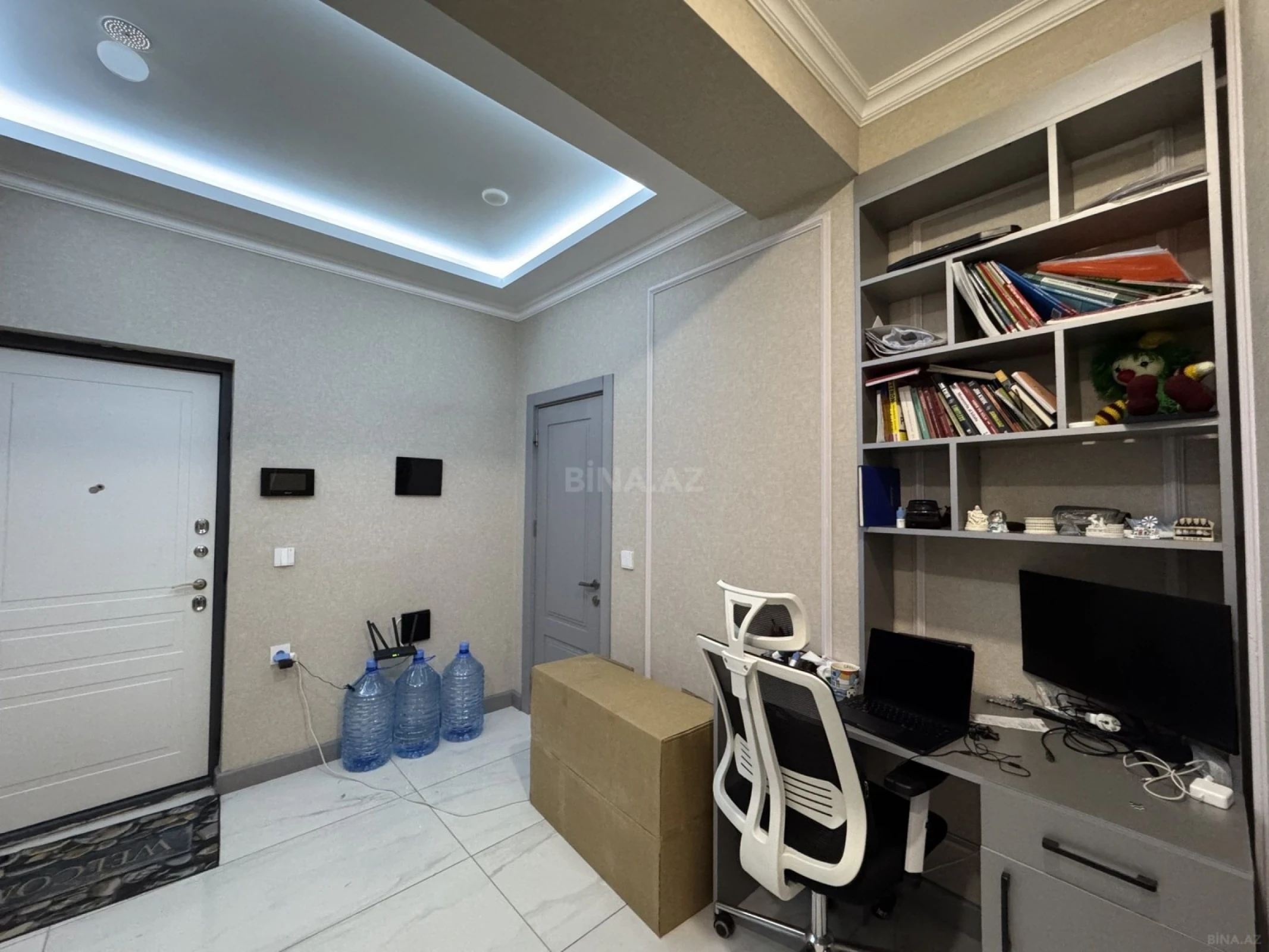 Satılır 2 otaqlı mənzil 67 m²