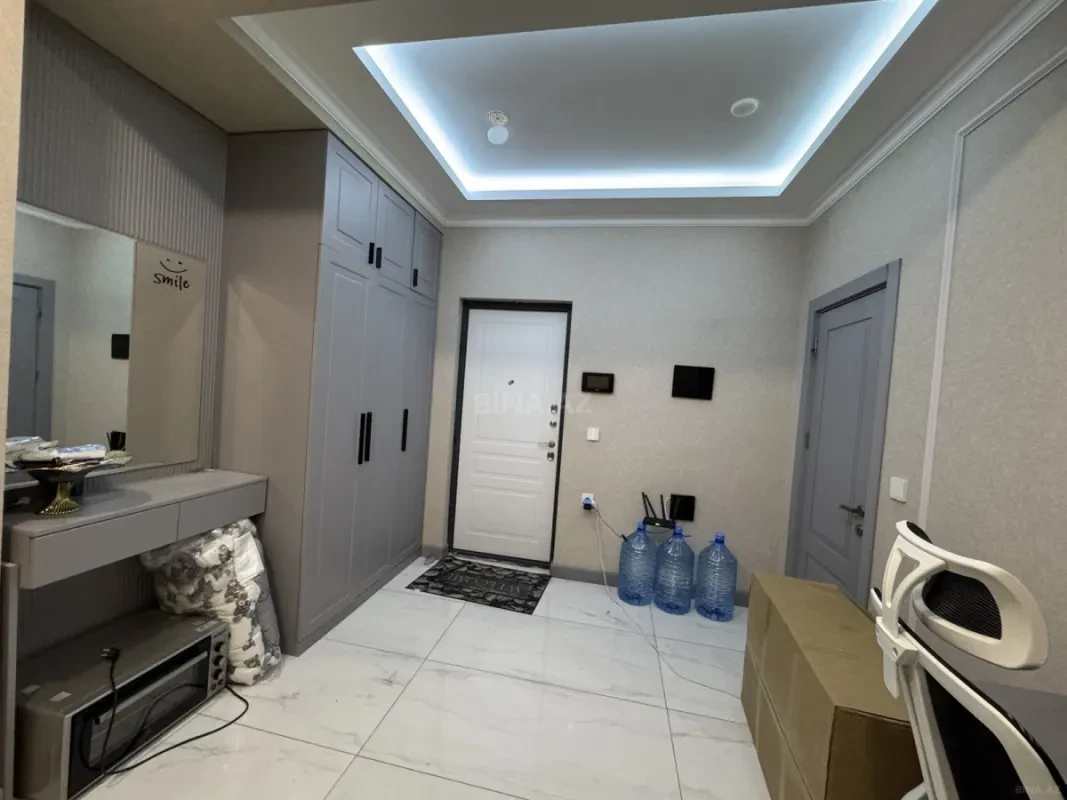 Satılır 2 otaqlı mənzil 67 m²