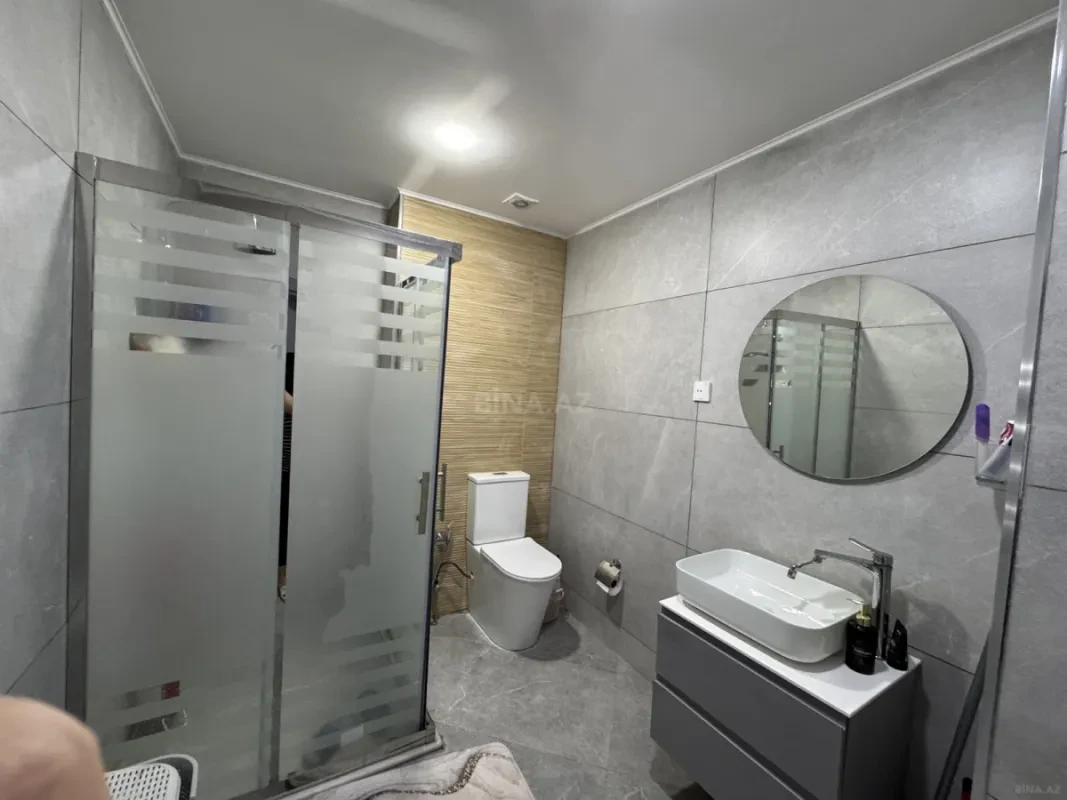 Satılır 2 otaqlı mənzil 67 m²