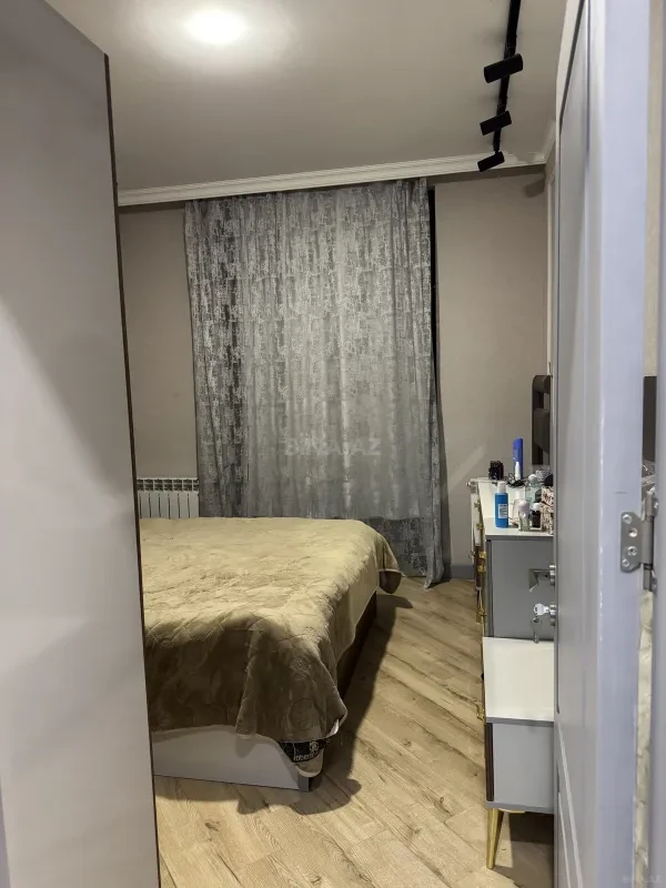 Satılır 2 otaqlı mənzil 67 m²