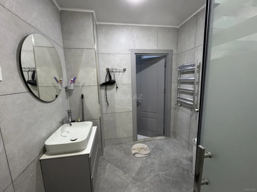 Satılır 2 otaqlı mənzil 67 m²