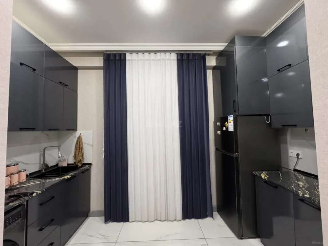 Satılır 2 otaqlı mənzil 67 m²