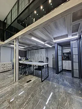 Satılır 4 otaqlı ofis 140 m²