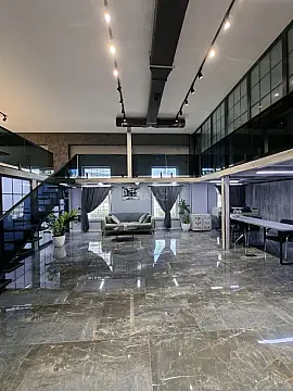 Satılır 4 otaqlı ofis 140 m²