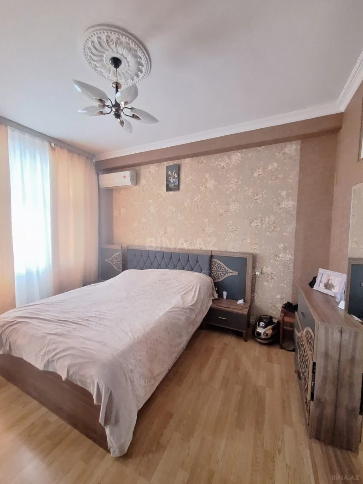 Satılır 3 otaqlı mənzil 91 m²
