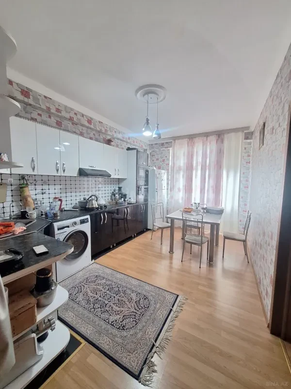 Satılır 3 otaqlı mənzil 91 m²