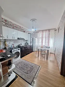 Satılır 3 otaqlı mənzil 91 m²