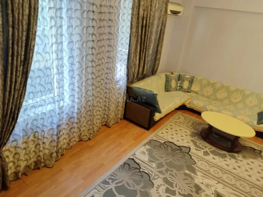 Kirayə verilir 3 otaqlı mənzil 110 m²