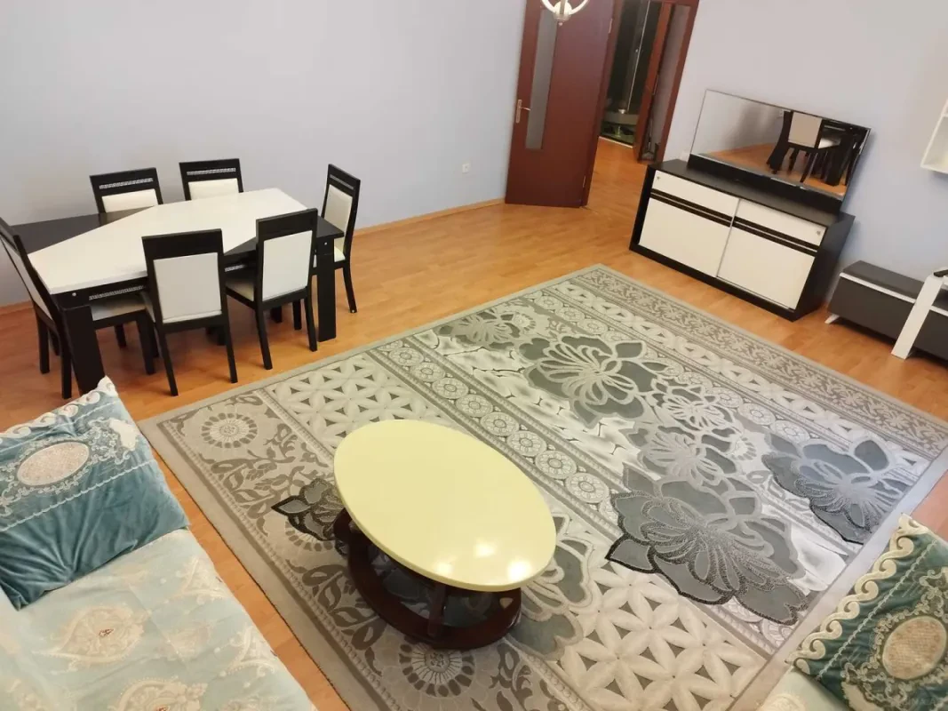 Kirayə verilir 3 otaqlı mənzil 110 m²