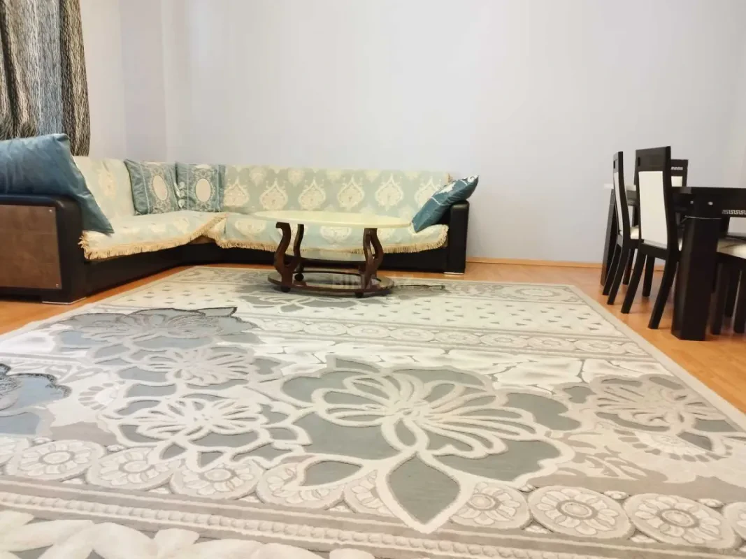 Kirayə verilir 3 otaqlı mənzil 110 m²