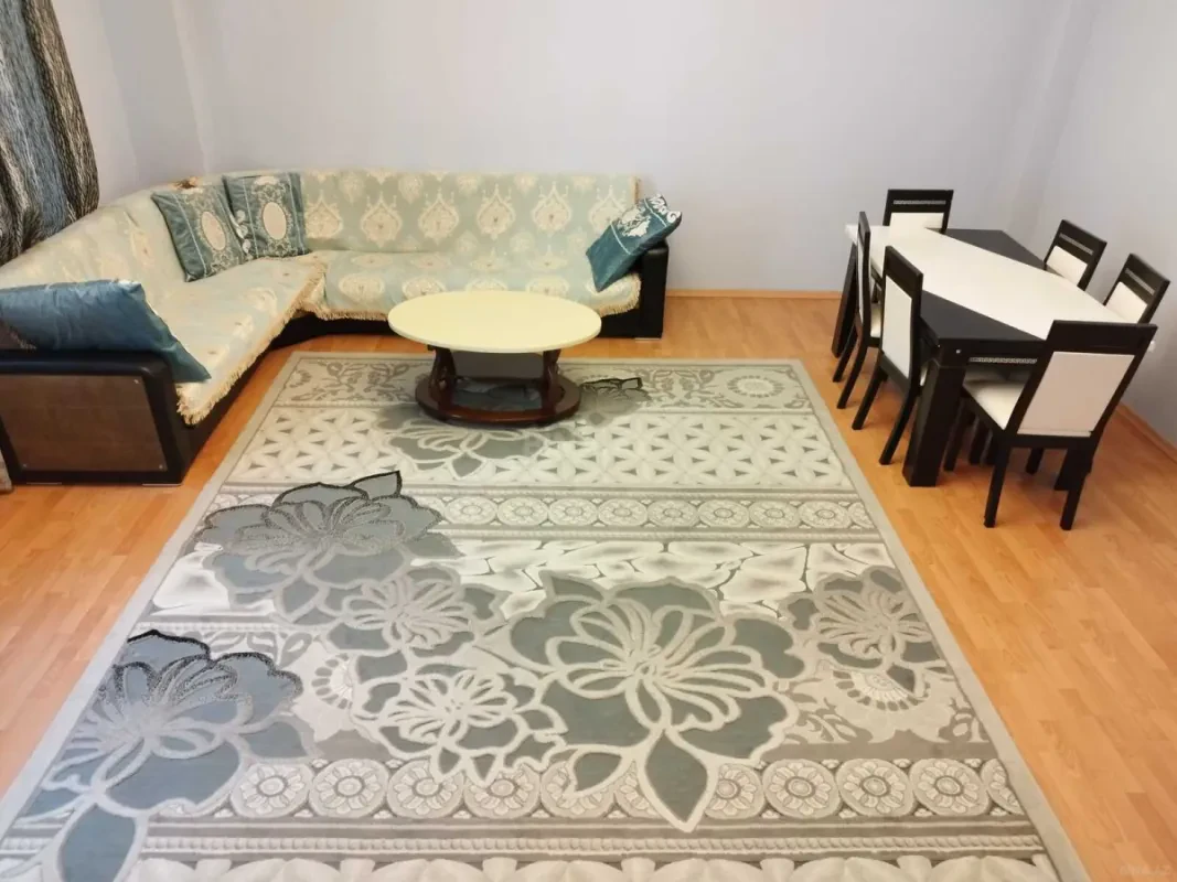 Kirayə verilir 3 otaqlı mənzil 110 m²