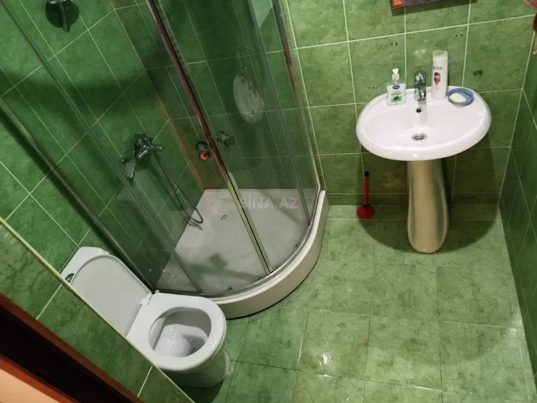 Kirayə verilir 3 otaqlı mənzil 110 m²