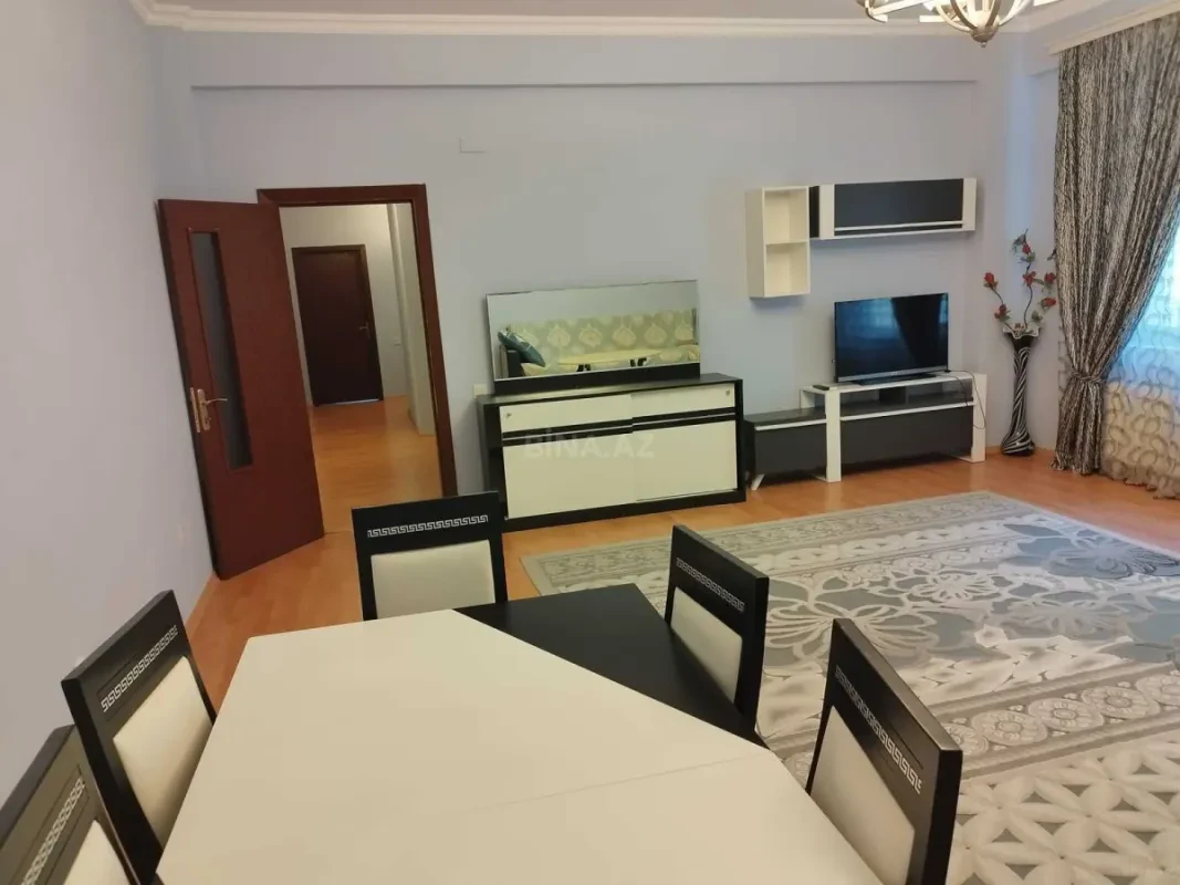 Kirayə verilir 3 otaqlı mənzil 110 m²