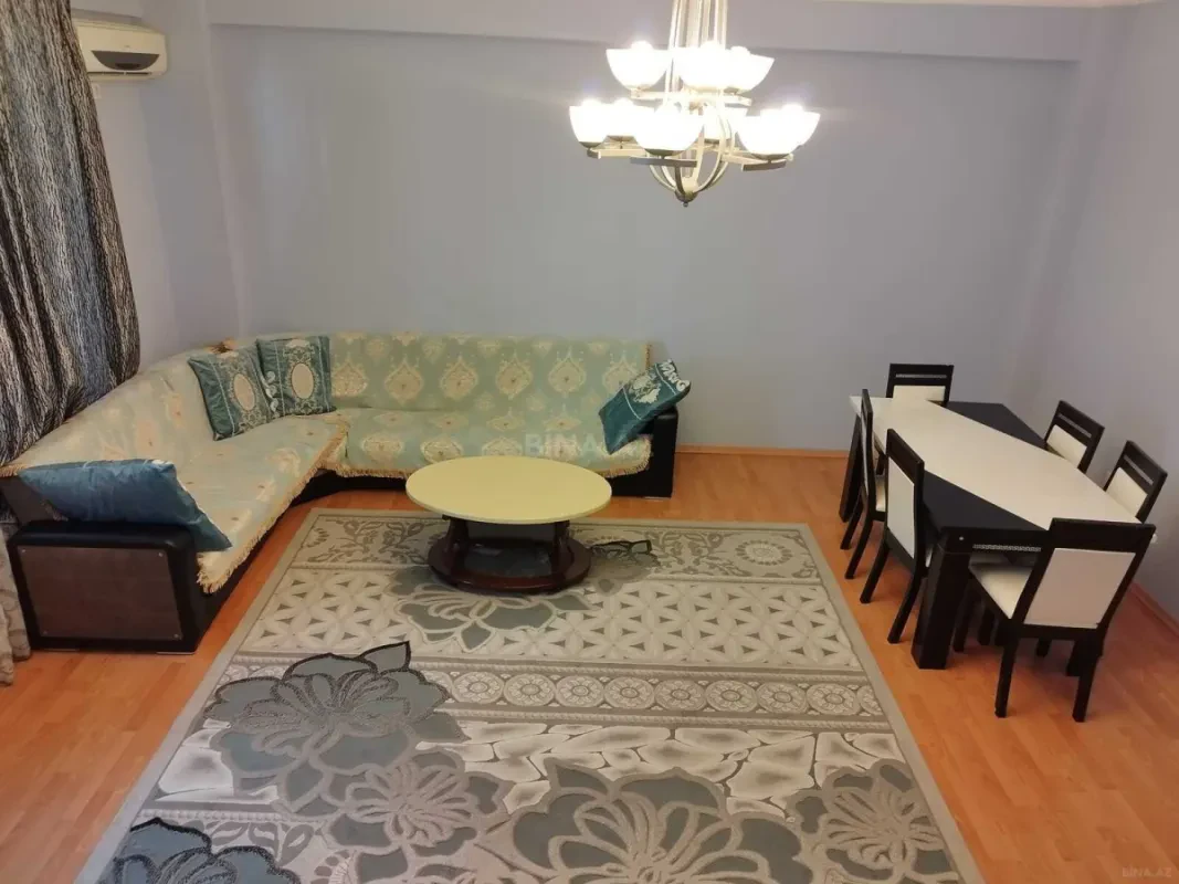 Kirayə verilir 3 otaqlı mənzil 110 m²