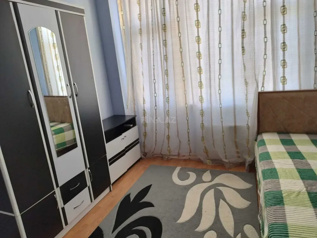 Kirayə verilir 3 otaqlı mənzil 110 m²