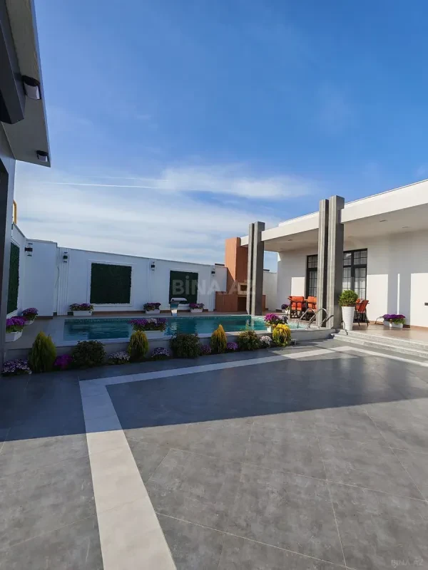 Satılır 4 otaqlı həyət evi 200 m²