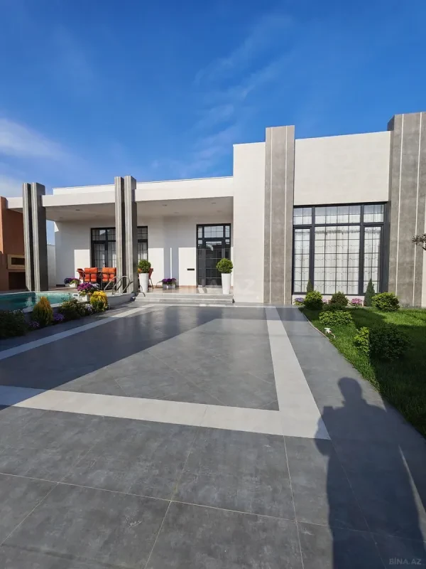 Satılır 4 otaqlı həyət evi 200 m²