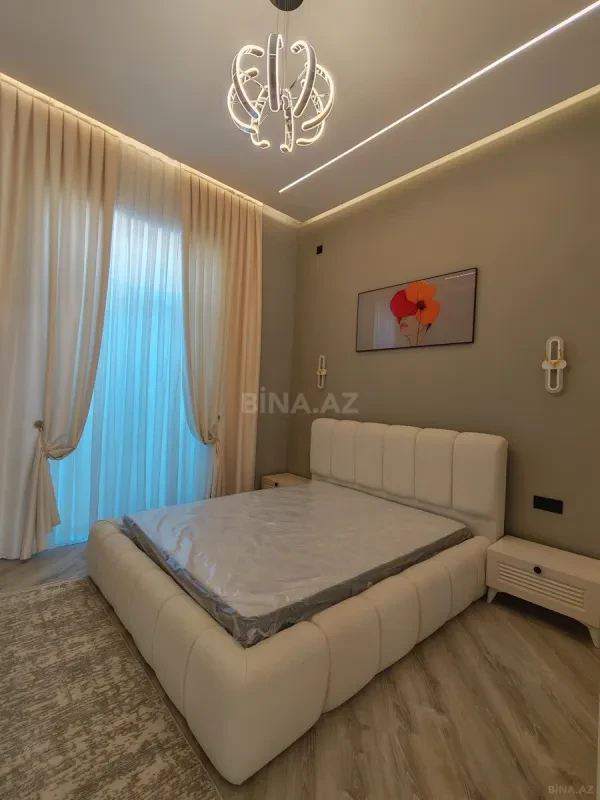Satılır 4 otaqlı həyət evi 200 m²
