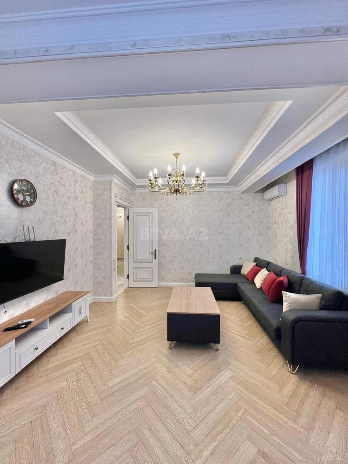 Satılır 2 otaqlı mənzil 79 m²