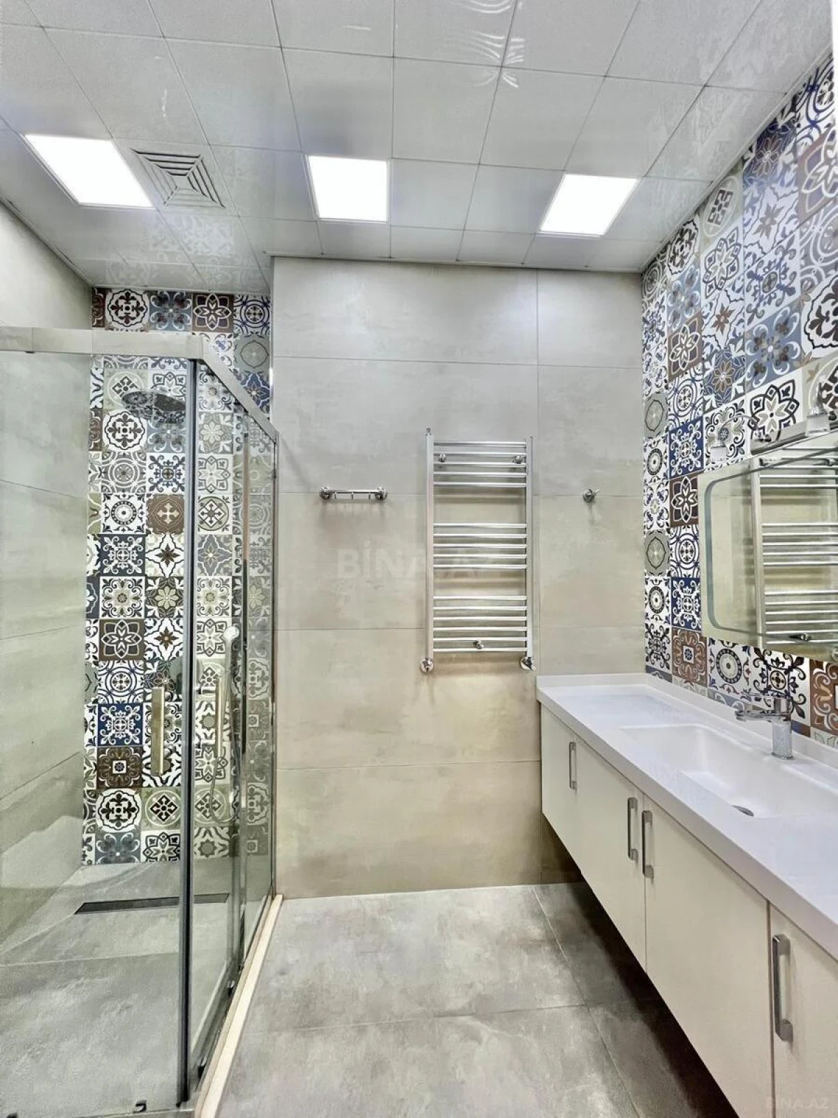 Satılır 2 otaqlı mənzil 79 m²