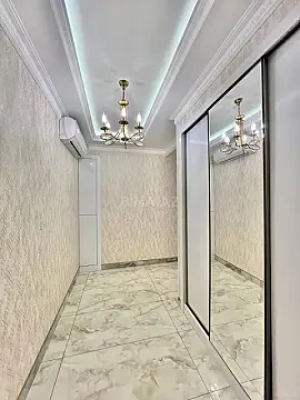 Satılır 2 otaqlı mənzil 79 m²