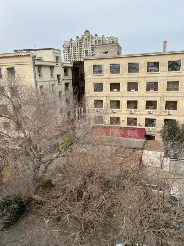 Kirayə verilir 3 otaqlı mənzil 85 m²