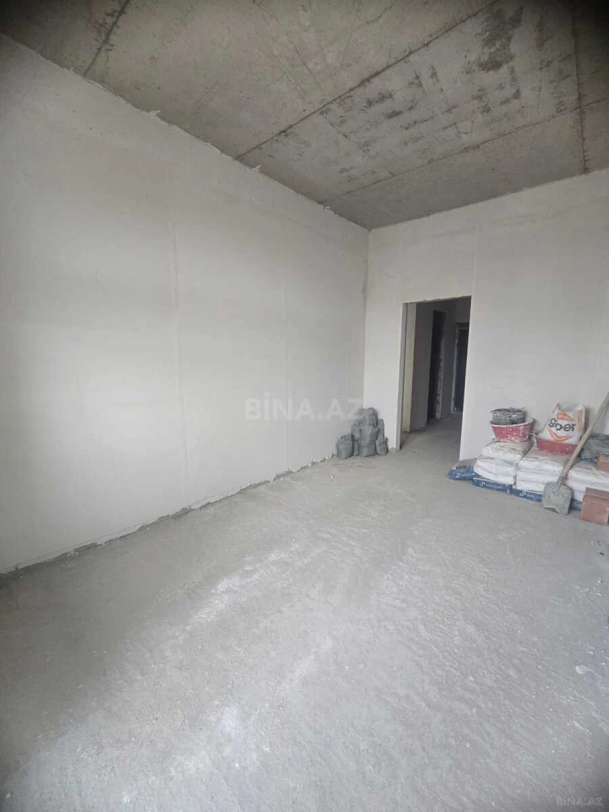 Satılır 2 otaqlı mənzil 72 m²