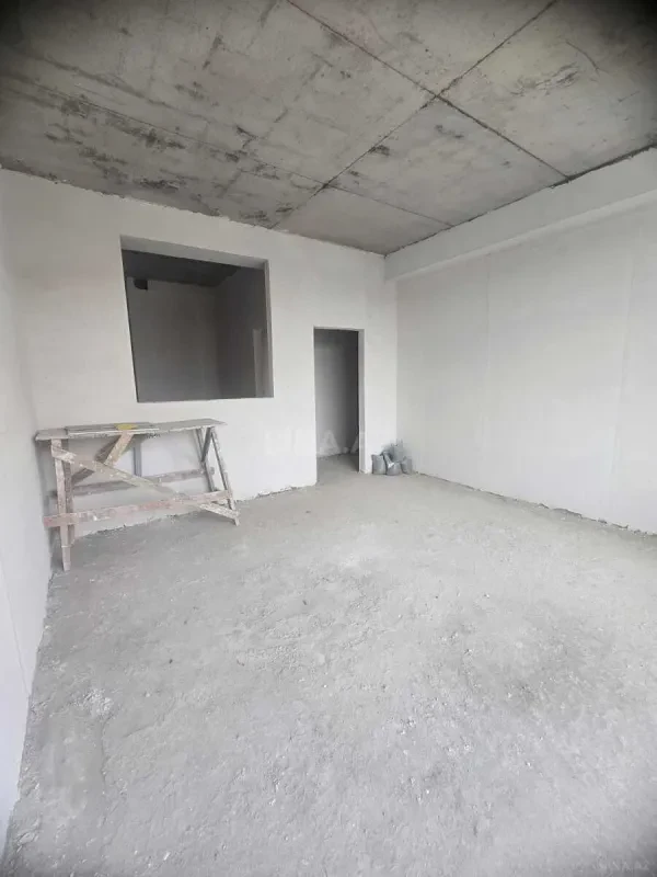 Satılır 2 otaqlı mənzil 72 m²