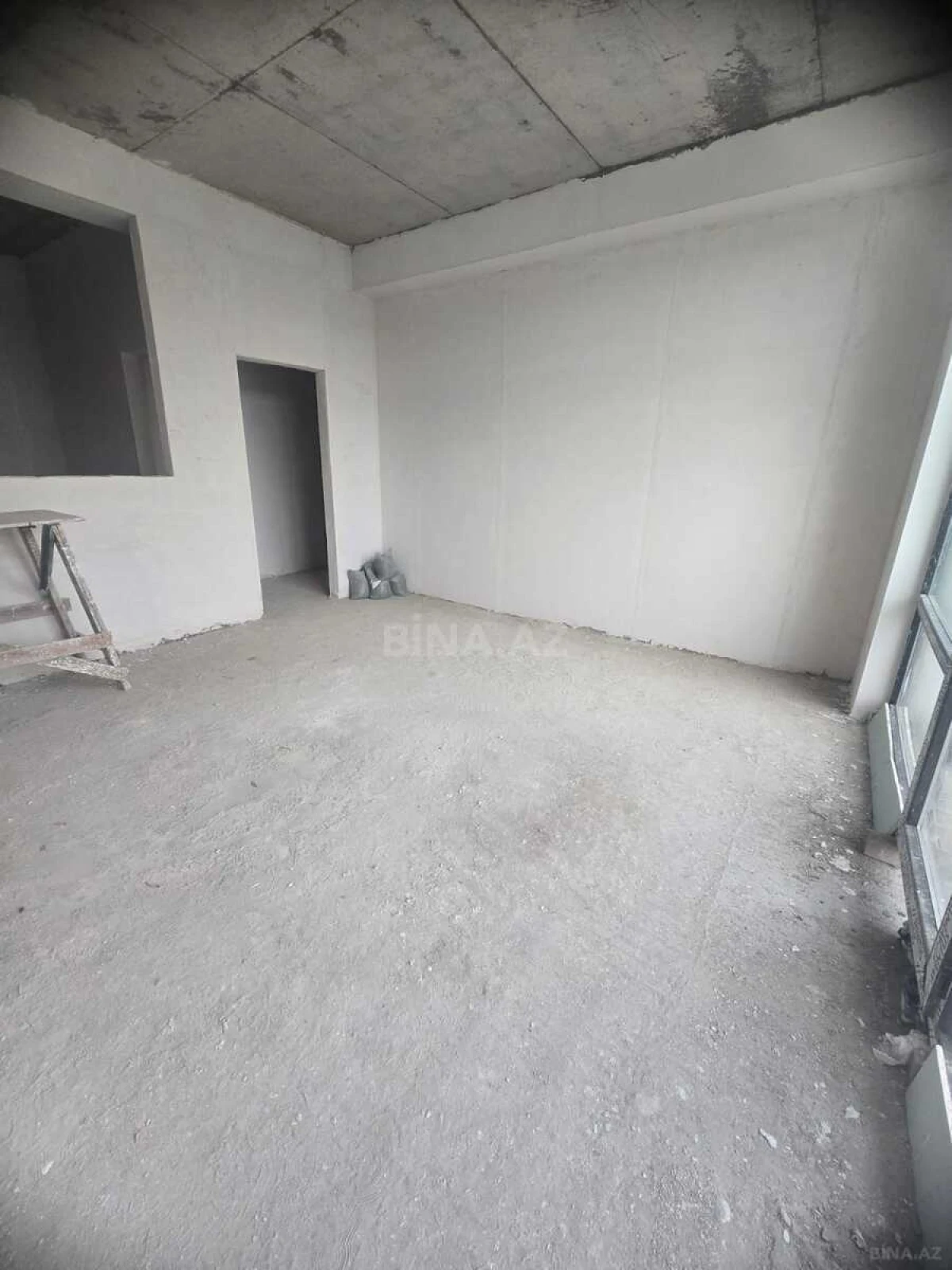 Satılır 2 otaqlı mənzil 72 m²