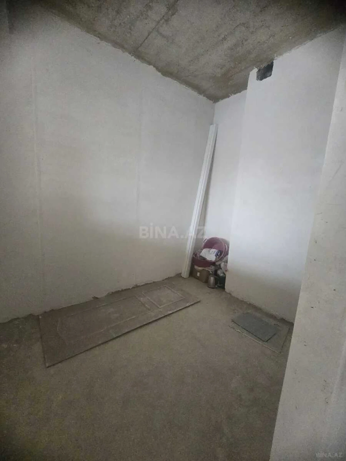 Satılır 2 otaqlı mənzil 72 m²