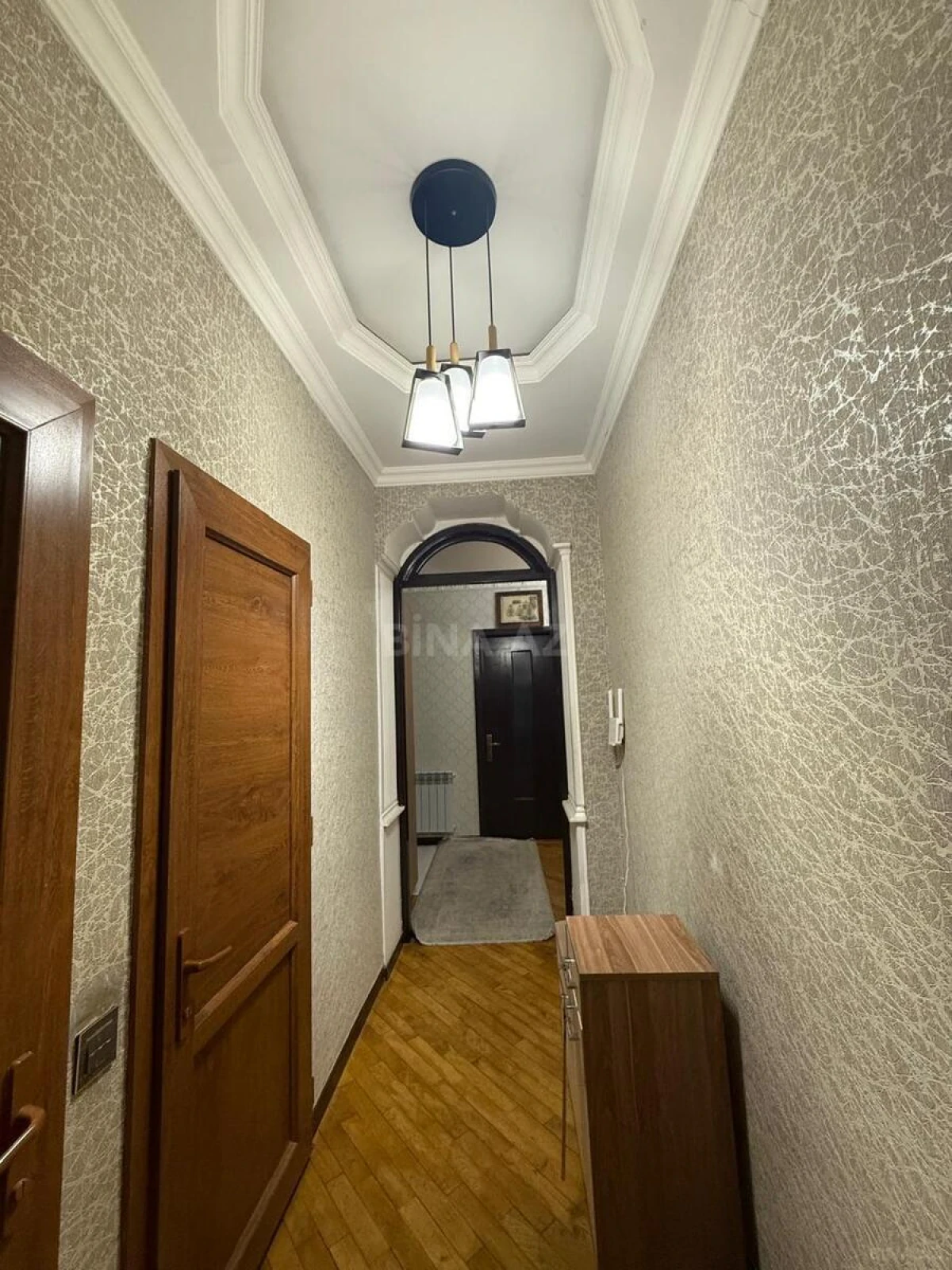 Satılır 3 otaqlı mənzil 105 m²