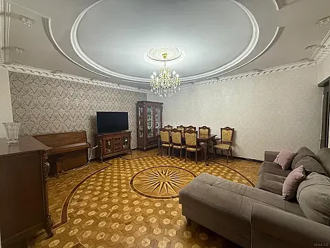 Satılır 3 otaqlı mənzil 105 m²