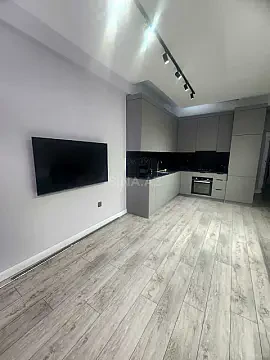 Kirayə verilir 2 otaqlı mənzil 85 m²